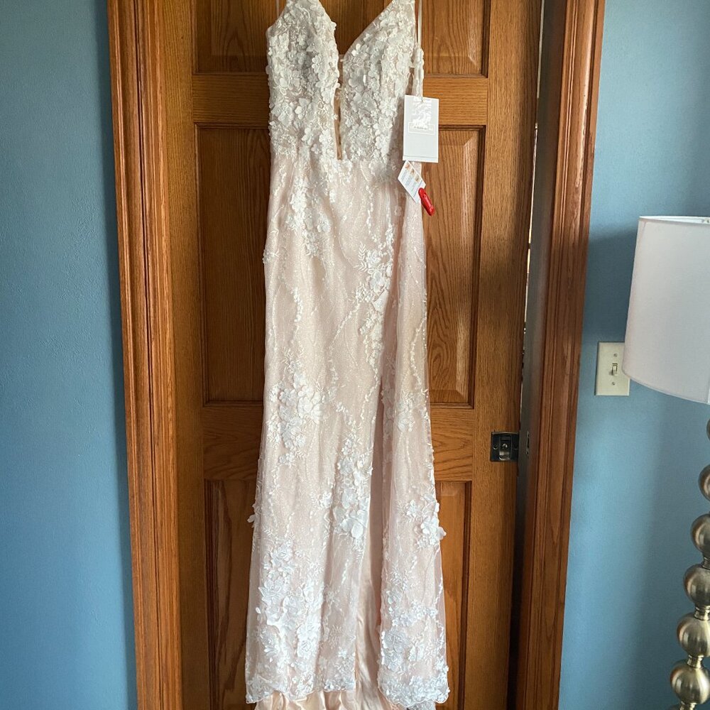 NWT $898 Size 12 Mac Duggal Floral Applique Sleeveless Mermaid Gown - Picture 5 of 7
